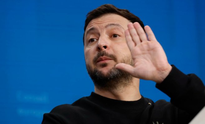 Зеленский критикует премьера Словакии за «небесплатные скидки» от России