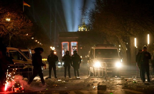 Трагический Новый год в Германии: из-за пиротехники погибли пять человек