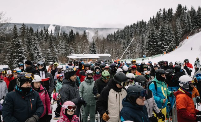 „Невозможно купить даже Роглик“. Как Шпиндлерув-Млын справляется с наплывом лыжников