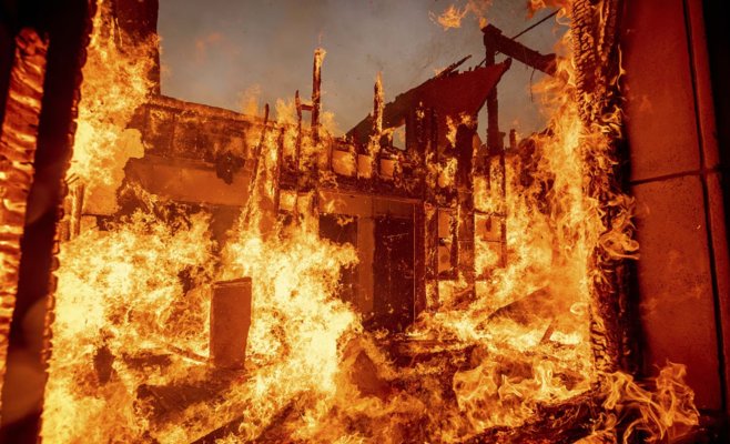 Опустошительные пожары в Лос-Анджелесе: пять жертв и тысячи эвакуированных