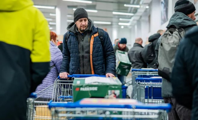 Lidl Outlet привлёк толпы на распродажу инструмента, но вызвал недовольство местных жителей из-за парковки