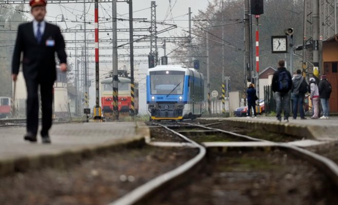 В Йиглаве поезда едва не столкнулись: остановились в 67 метрах друг от друга