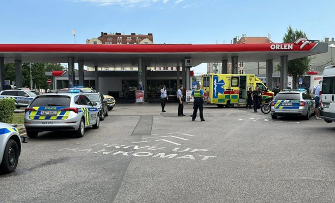 Нападение с ножом на заправке в Праге: агрессор получил шесть лет тюрьмы