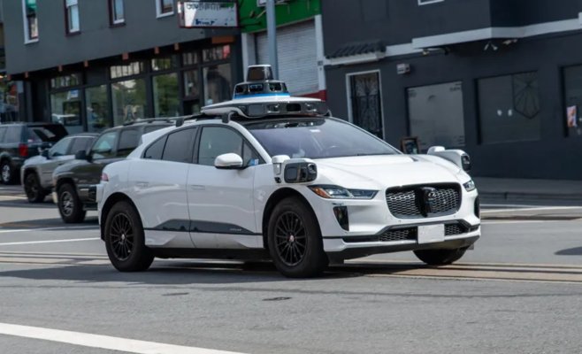Кто будет виноват в аварии с беспилотным автомобилем? Депутаты обсуждают правила