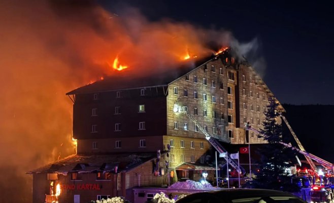Трагедия в турецком горнолыжном курорте: пожар унес жизни 76 человек