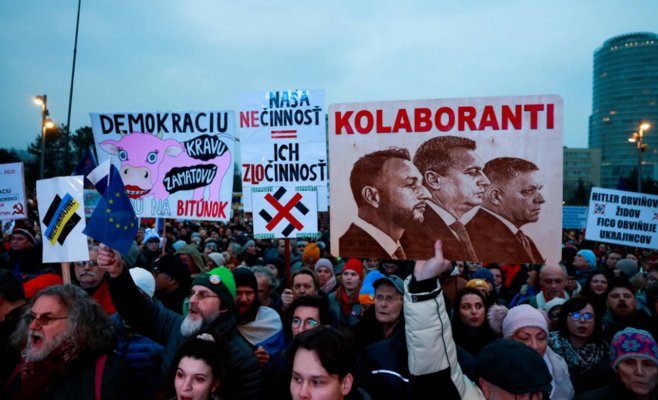 «Хватит Фицо!» В десятках городов Словакии прошли протесты