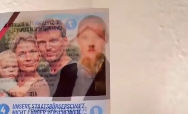 Скандал в Германии: кандидатка от AfD на пост канцлера оказалась с «усами Гитлера» на предвыборном плакате