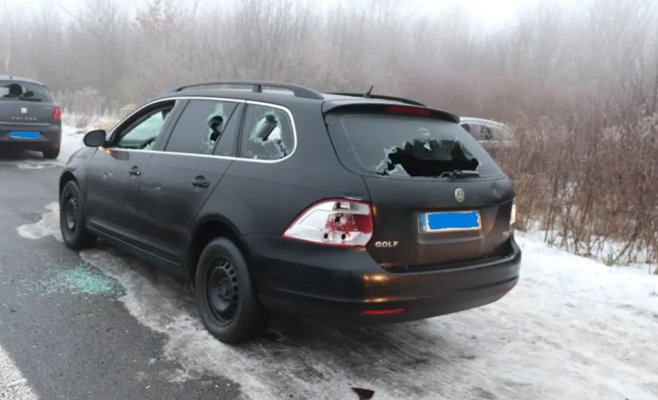 Полиция задержала вандалов, громивших машины. Их разозлило, что у них заняли парковку