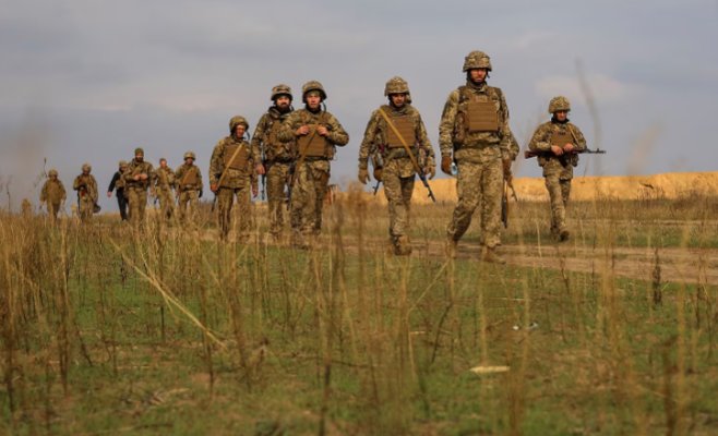 Украина разрешила призыв с 18 лет и заманивает молодежь щедрыми бонусами