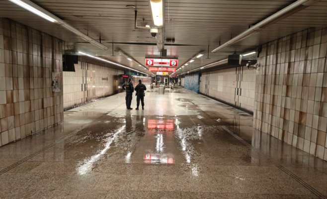 Станция метро Florenc на линии C остается закрытой из-за подтопления