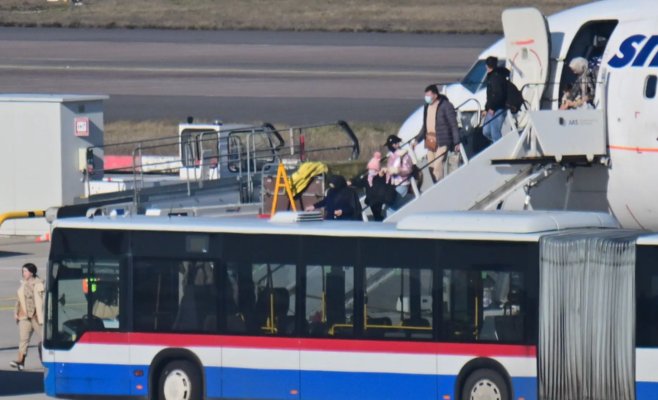 Германия принимает сотни афганцев без проверки: скандальные подробности