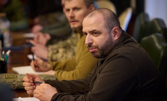 В Прагу прибыл министр обороны Украины Рустем Умеров
