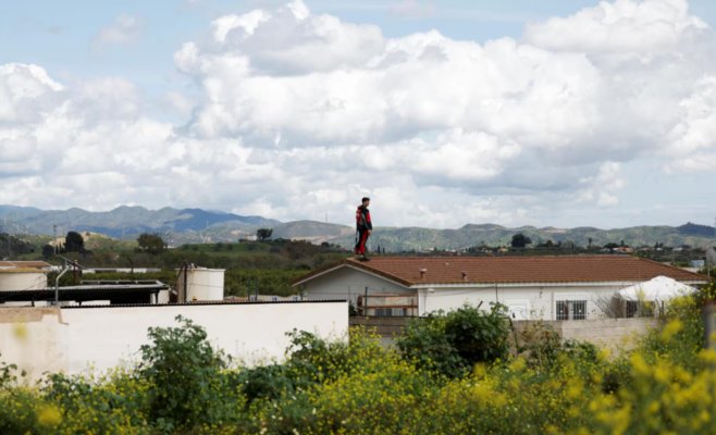 Южная Европа страдает от экстремальной погоды: наводнения, снег и штормы ударили по популярным курортам