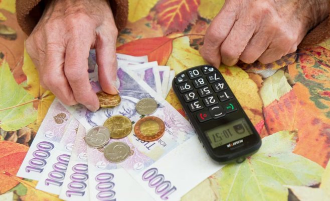 Пенсионеры будут получать выплаты значительно раньше