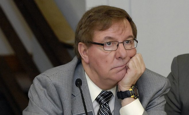 Влиятельный американский политик в Чехии эксплуатировал несовершеннолетних. Осужден на 10 лет