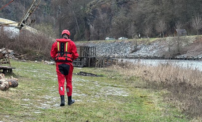 Трагедия на Штеховицкой плотине: лодка с рабочими перевернулась, один человек утонул