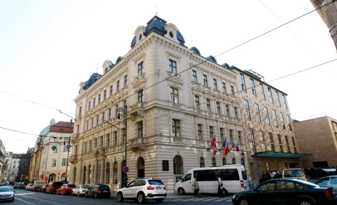 PPF покупает легендарный отель Four Seasons в центре Праги