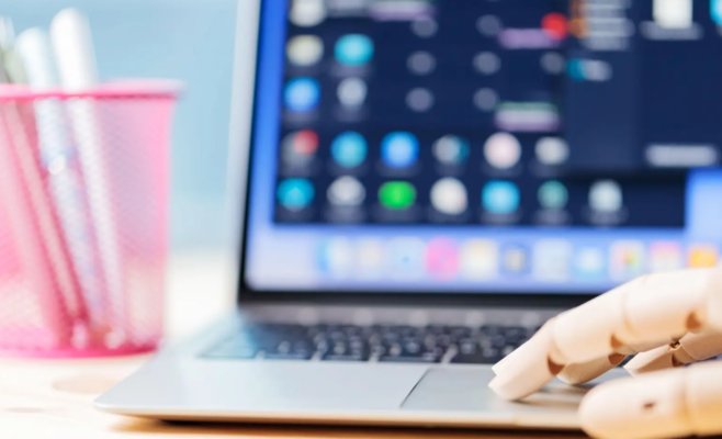 Искусственный интеллект меняет рынок труда: в Чехии могут исчезнуть сотни тысяч рабочих мест