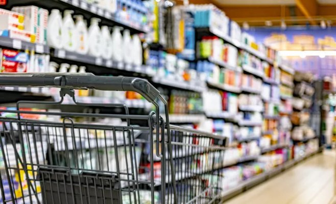 Как будут работать магазины на Пасху: важная информация, которую стоит знать заранее
