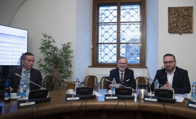 Пенсионная реформа снова на повестке дня: оппозиция подала жалобу в Конституционный суд