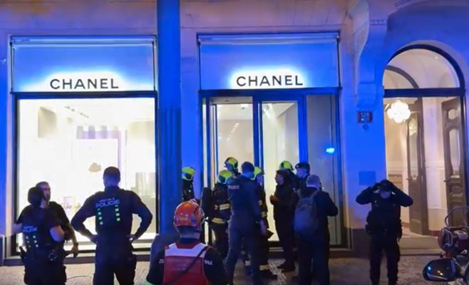 Дым и тревога в центре Праги: система защиты