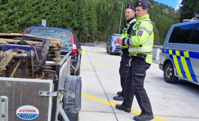 Рекордное превышение: на границе с Польшей поймали водителя с перегрузом в три тонны