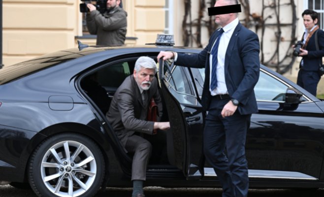 Пьяное ДТП охранника: президентский водитель попал под следствие, кортеж Павла — под перестройку