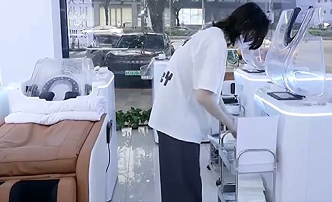 В китайских салонах головы моет искусственный интеллект