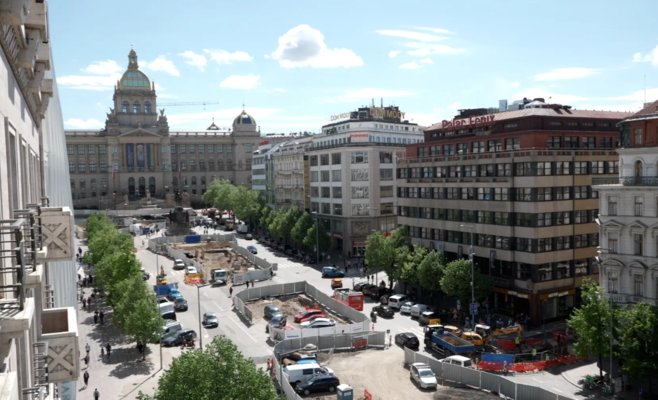 «Стройплощадка Вацлавской площади». Как выглядит главное место Праги в разгар масштабной реконструкции