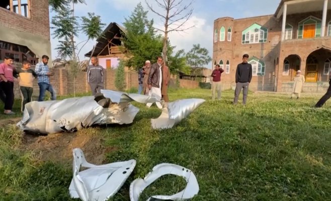 Эскалация в Южной Азии: Индия нанесла удар по Пакистану, Исламабад говорит о сбитых истребителях и гибели мирных жителей