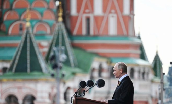 Путин на параде в Москве: «Операцию на Украине поддерживает весь народ»