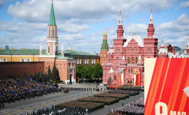 Путин на параде в Москве: «Операцию на Украине поддерживает весь народ»