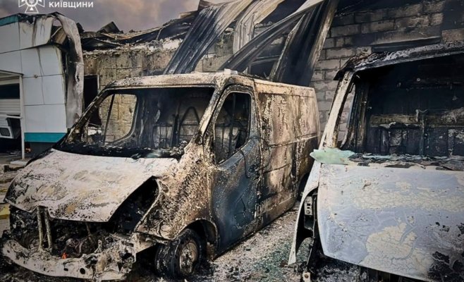 Крупнейшая атака дронами с начала войны: Россия обрушила на Украину более 270 беспилотников