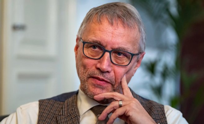 Евро к 2029 или 2030 году. TOP 09 и STAN сделали ставку на одну и ту же тему