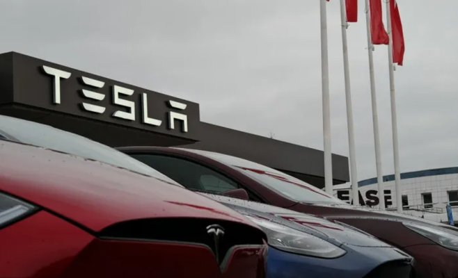 Tesla теряет позиции в Европе: китайские электромобили и Škoda уверенно наступают
