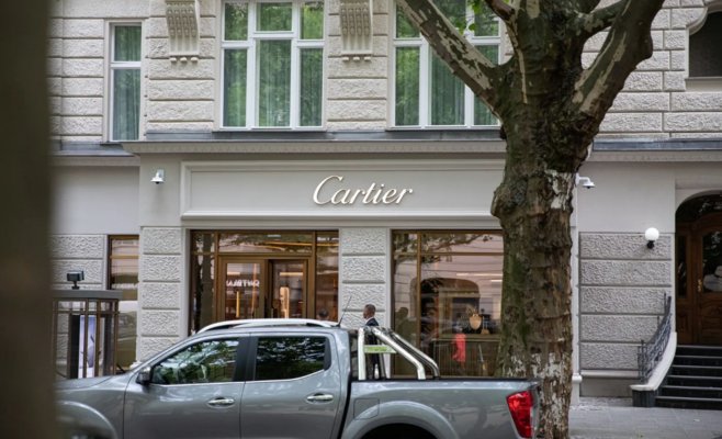 Хакеры взломали базы данных North Face и Cartier: утекли данные клиентов, но не банковские
