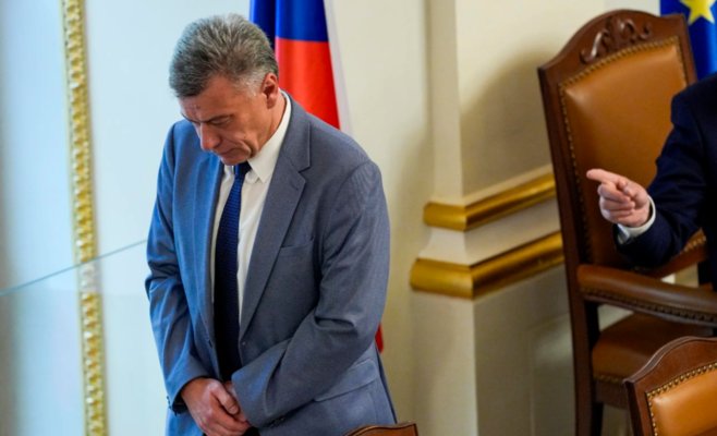 Таинственное исчезновение 90 миллиардов: как биткоин-дар привёл к отставке министра юстиции