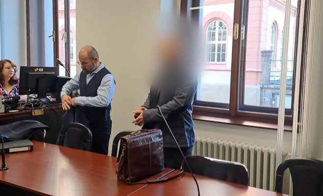 Мужчину из Рокицан оправдали по делу о попытке сексуального насилия над пенсионеркой — суд не смог допросить пострадавшую
