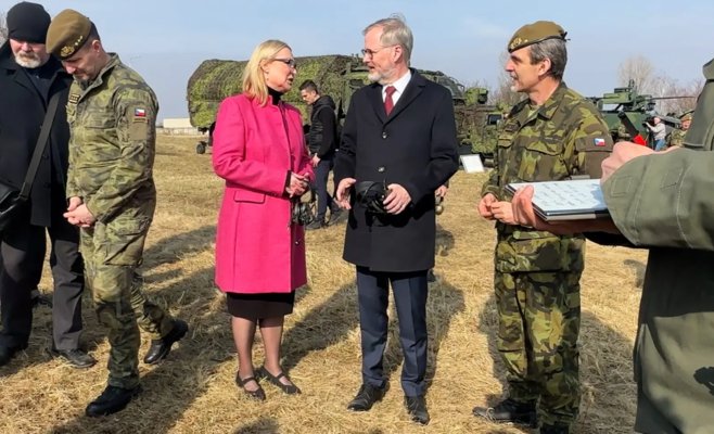 Повышение зарплат для военных, новые квоты на иностранных специалистов и смена главы законодательного совета