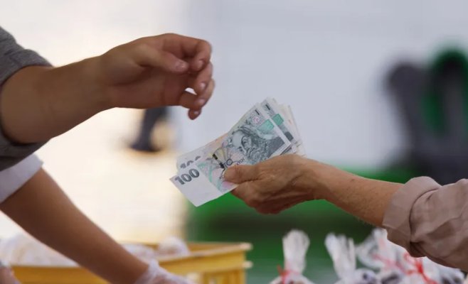 Фрукты, шоколад, сыр и отдых: инфляция в Чехии продолжает расти, июнь готовит новый удар по кошельку