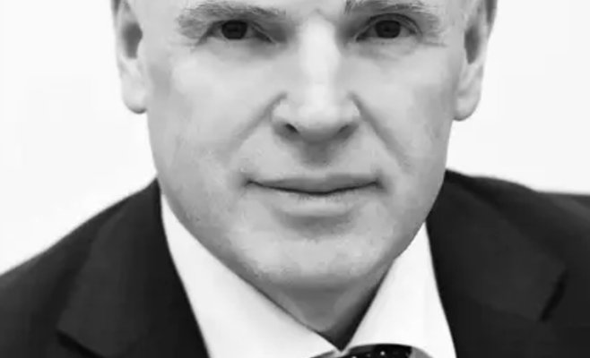 Вице-губернатор Ленинградской области застрелился при чистке оружия — или нет? Загадочная смерть Игоря Петрова