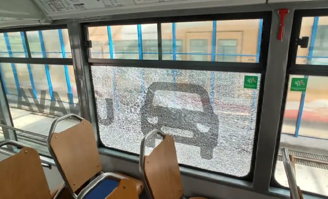 Вандал под прицелом: в Остраве задержали стрелявшего по общественному транспорту из пневматического оружия