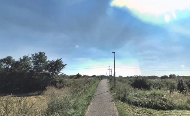 «Остановись — дадим леденец!» Белый фургон напугал мальчика в Весели-над-Моравоу