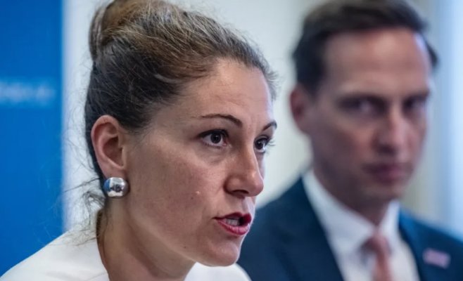 Указание личностей в деле о биткоинах может навредить расследованию — заявила Ева Декруа