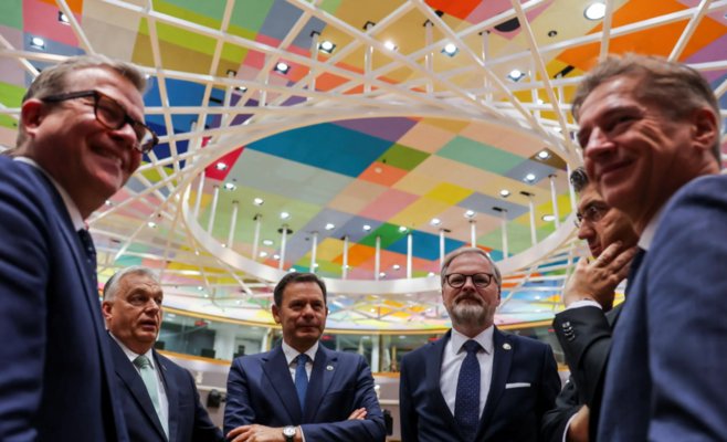 Лидеры 26 стран ЕС договорились о новой поддержке Украины. Венгрия выступила против