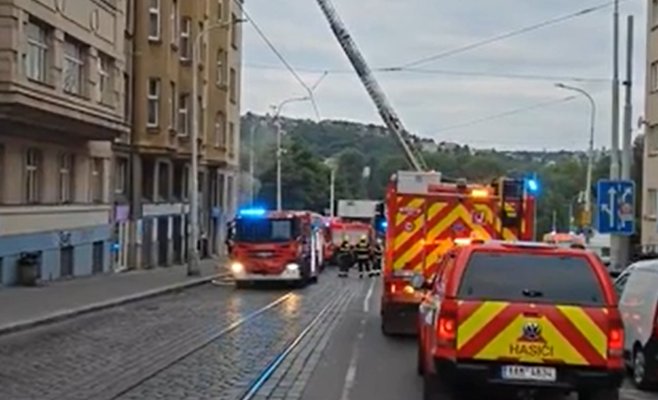 Пожар в баре в пражском Подоли: эвакуированы 25 человек, пострадавших нет