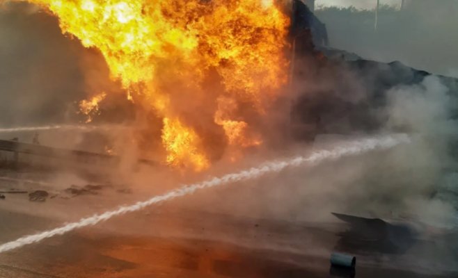 Горевший грузовик полностью парализовал движение на пражской Южной спойке