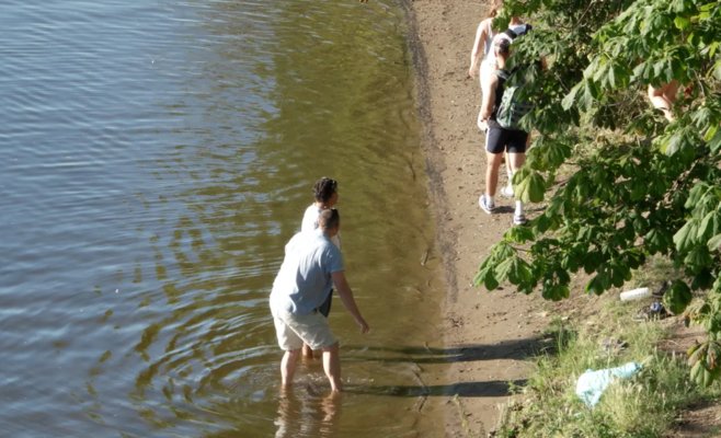 «Это изнуряюще, почти катастрофа». Волна жары накрыла Чехию: растёт число обмороков, обезвоживания и госпитализаций