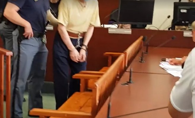 Ожесточённая месть: мужчина облил одну женщину кислотой, другую застрелил — и пожаловался на несправедливый приговор.