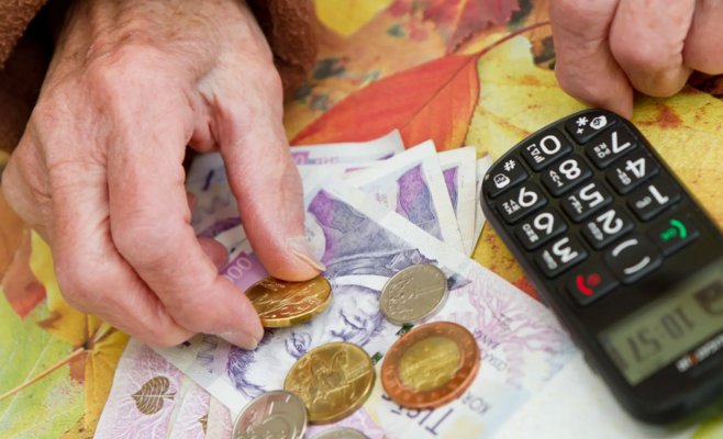 С нового года средняя пенсия в Чехии вырастет почти на 700 крон